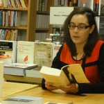 Rachel Zufferey en pleine lecture de "La Pupille de Sutherland".